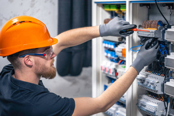 Best Emergency Electrical Repair  in Old Bethpage, NY